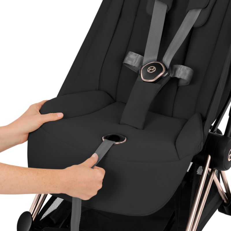 Cybex Coya Comfort Σύστημα Μεταφοράς 2-Σε-1 Με Πτυσσόμενο Πορτ Μπεμπέ Sepia Black | black Με Σκελετό Rosegold | rosegold