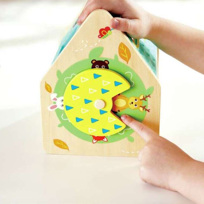 Hape Early Explorer Σετ Με Ξύλινο Σπιτάκι 9 τμχ Για 2-4 Ετών Critter House Shape Sorter