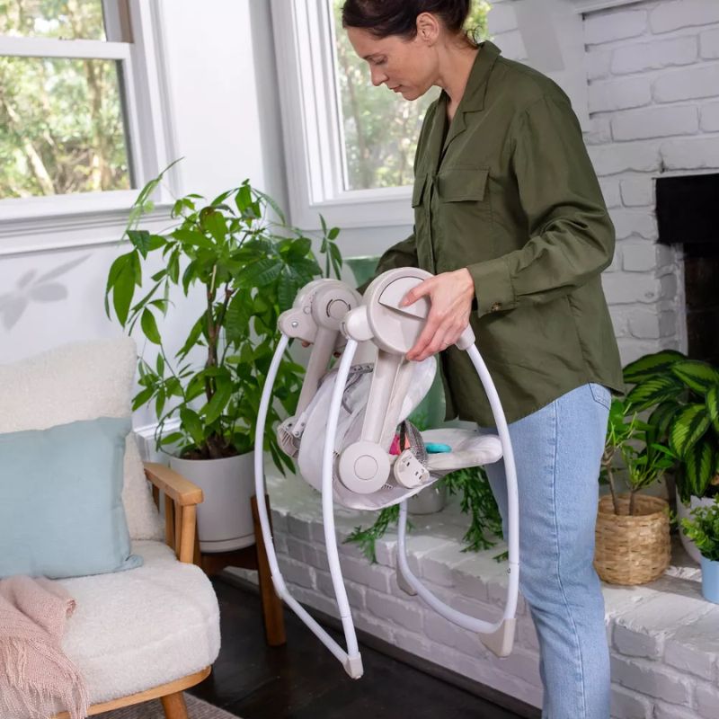 Ingenuity Comfort 2 Go Portable Swing Ρηλάξ Cozy Kingdom