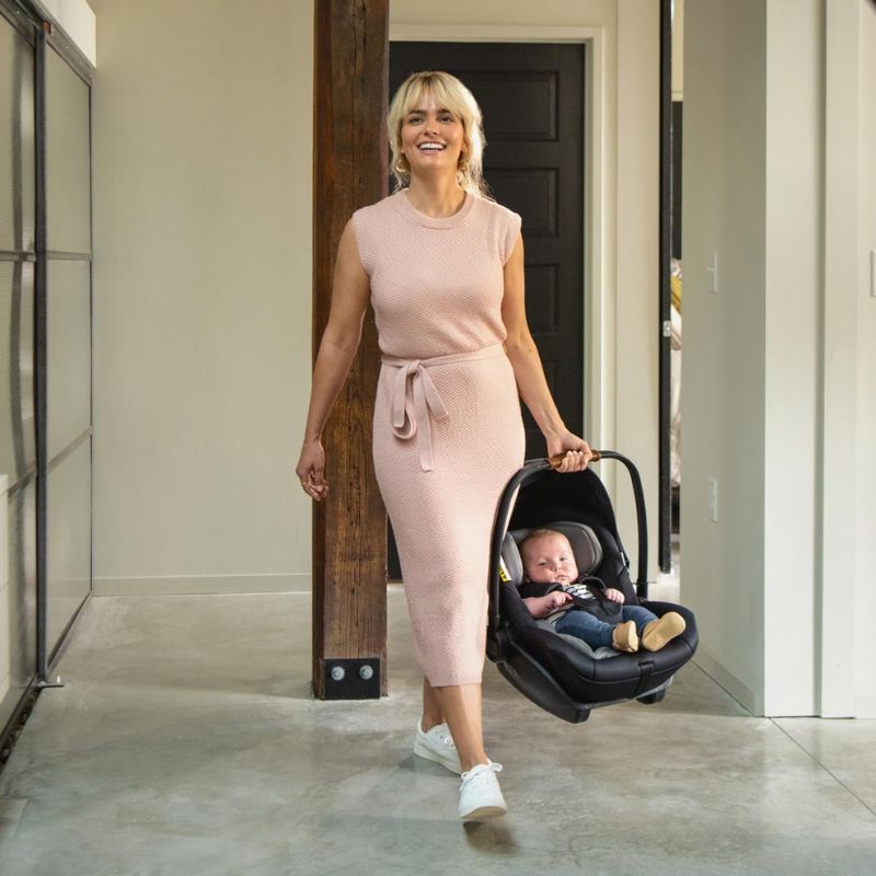 Nuna Arra Next i-Size Κάθισμα Αυτοκινήτου 40-85cm Caviar