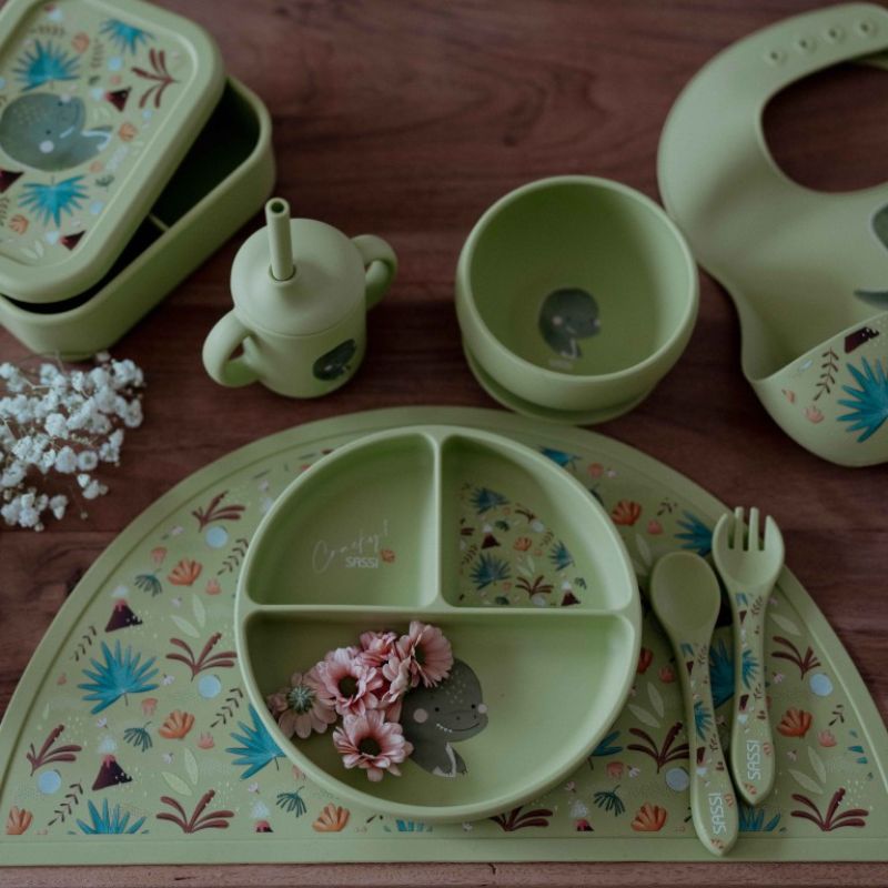 Sassi Σιλικονούχο Εκπαιδευτικό Σιλικονούχο Ποτήρι Με Καλαμάκι Και Χερούλια Για 6+ Μηνών 120ml Cracky the Dinosaur