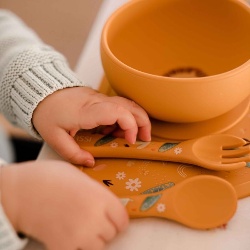 Sassi Σετ Σιλικονούχο Κουτάλι & Πιρούνι 2 τμχ Για 6+ Μηνών Chompy the Lion