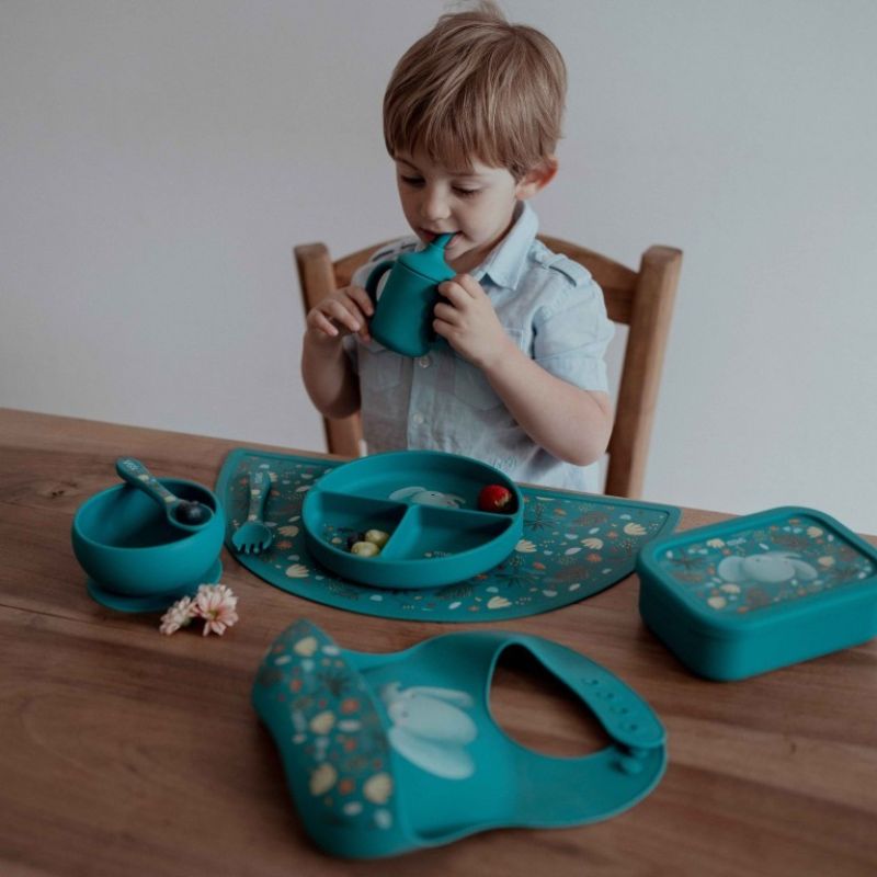 Sassi Σιλικονούχα Σαλιάρα Με Τσέπη Για 6+ Μηνών Chewy the Elephant