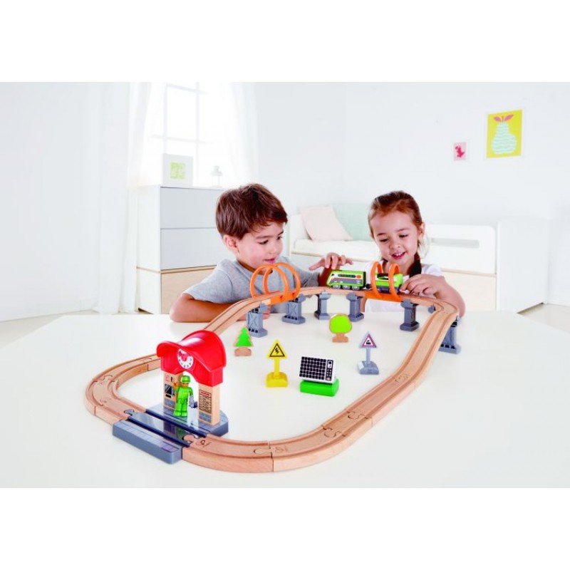 Hape Railway Ξύλινο Solar Power Circuit Τρένο Set