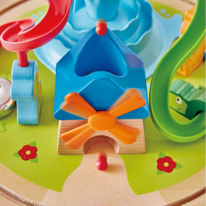 Hape Pepe & Friends Ξύλινο Adventure Dome Sunny Valley
