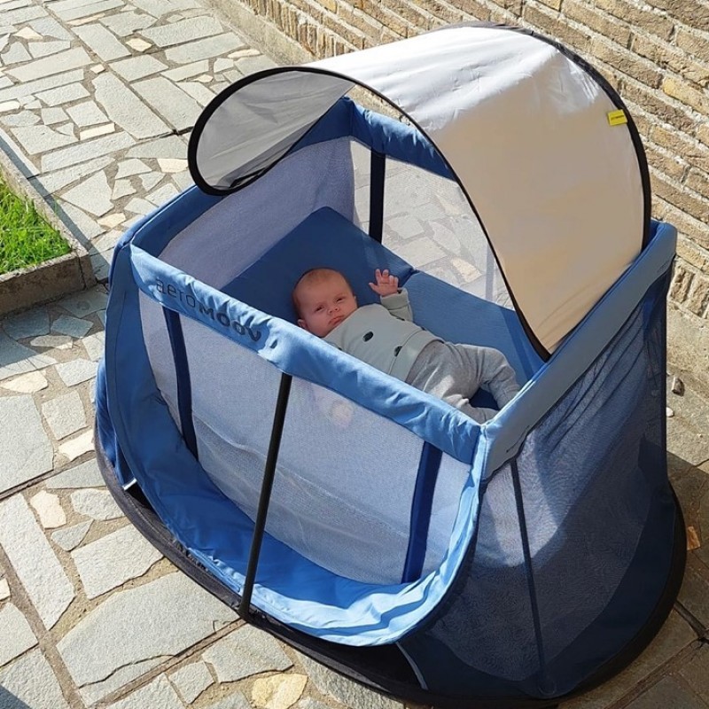 AeroMoov Instant Travel Cot: Αναδιπλούμενο παρκοκρέβατο Blue Whale