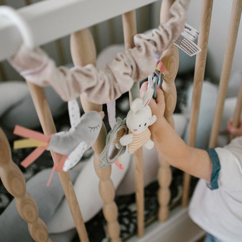 BabyOno: Κρεμαστό παιχνίδι δραστηριοτήτων για καρότσι και κούνια - Nature