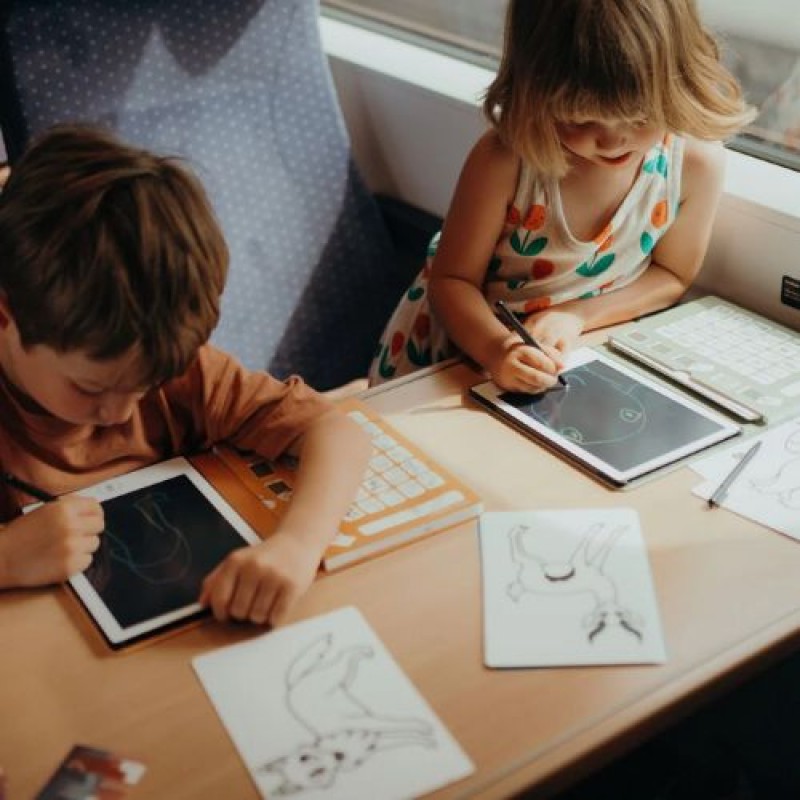 KIDYWOLF: 60 κάρτες για τα Mini Tablet ζωγραφικής με θέμα "Animals Around the World" & "Oceans and Pirates"