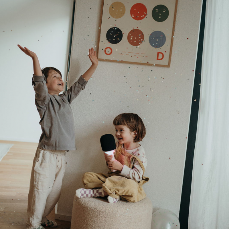 KIDYWOLF: Μικρόφωνο Karaoke επαναφορτιζόμενο με φως & bluetooth- Επιλέξτε χρώμα