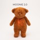 MOONIE 2.0: Επαναφορτιζόμενο βοήθημα ύπνου με ηχογράφηση & αισθητήρα κλάματος – Οργανικό βαμβάκι Caramel