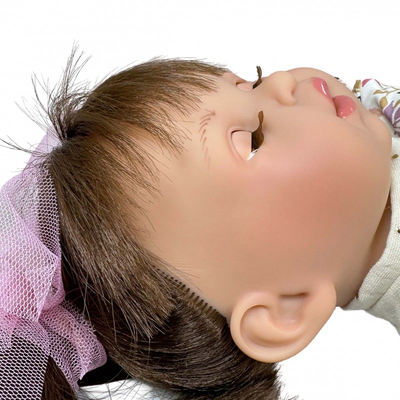 Nines D'Onil: Alex με λευκό φόρεμα και μωρό σε μάρσιπο - 40 εκ.