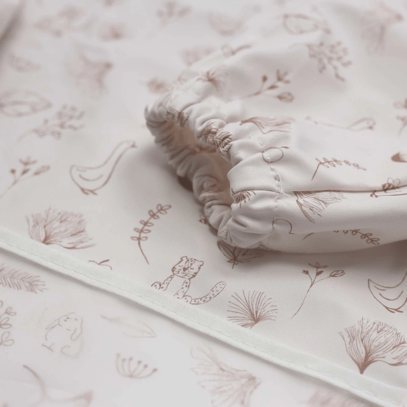 Πλαστικοποιημένη Σαλιάρα με Μανίκια - Λευκό - Trois Kilos Sept