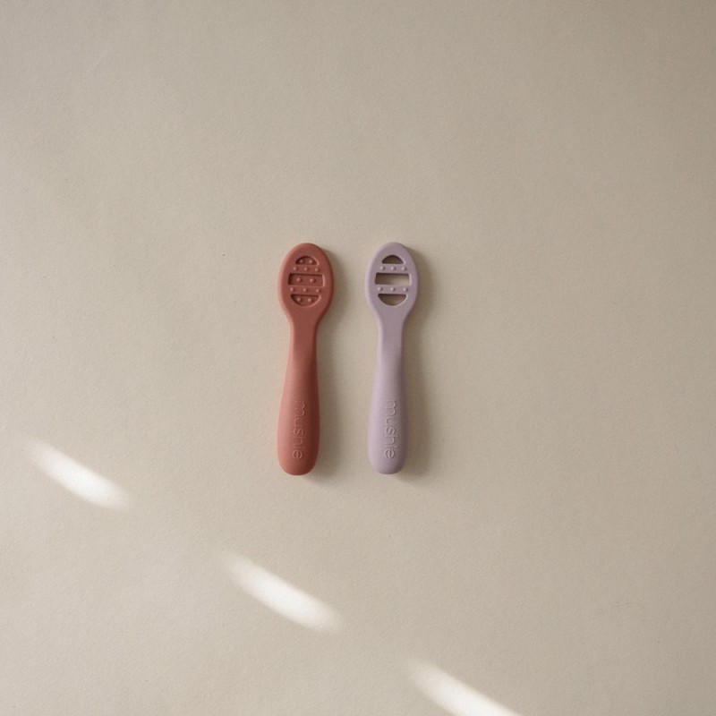 Σετ 2 Εκπαιδευτικά Κουταλάκια Σιλικόνης Rose/Soft Lilac - 2 Pack - Mushie